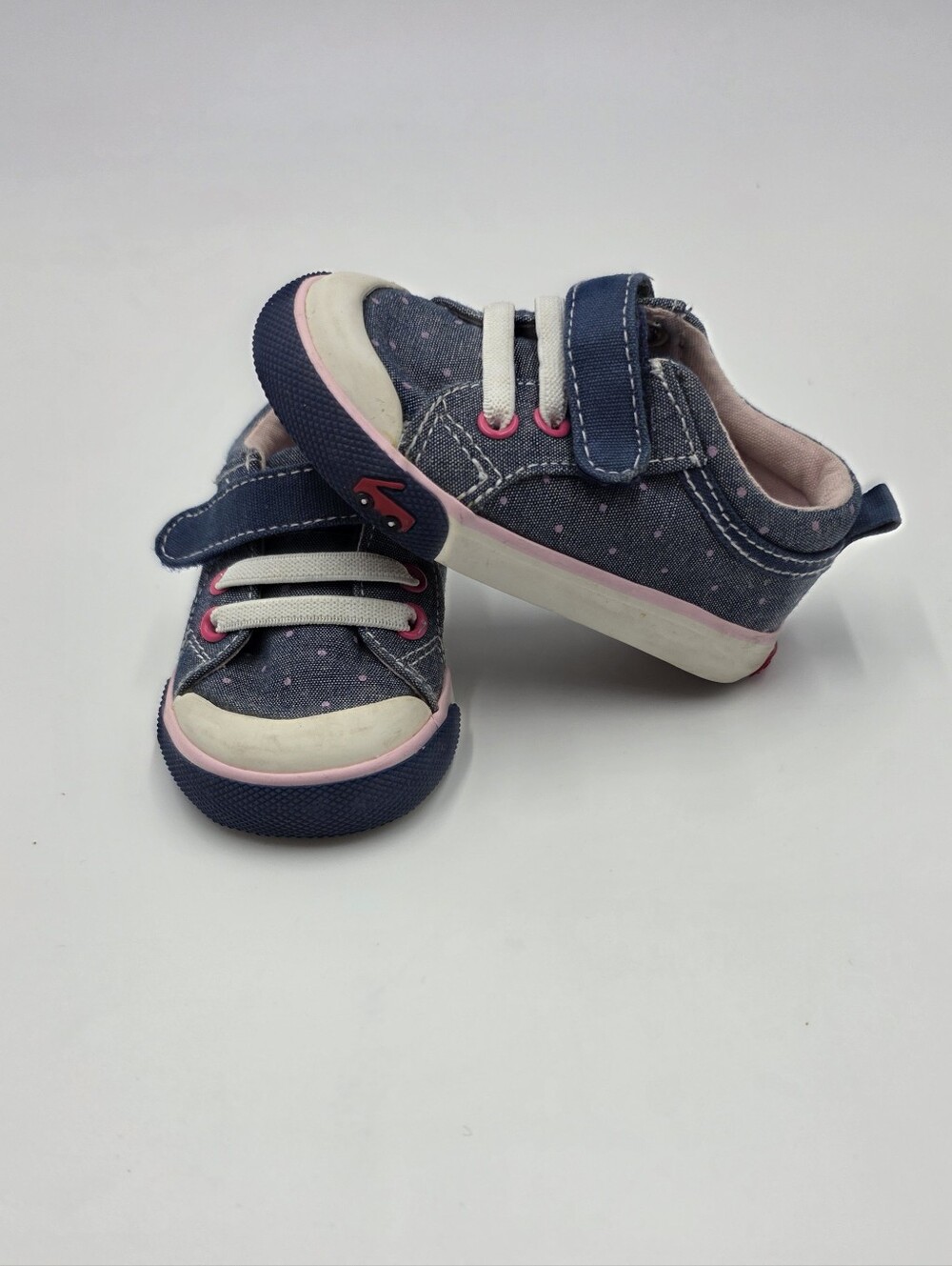 See Kai Run baby girl Kristin denim sneakers size 4